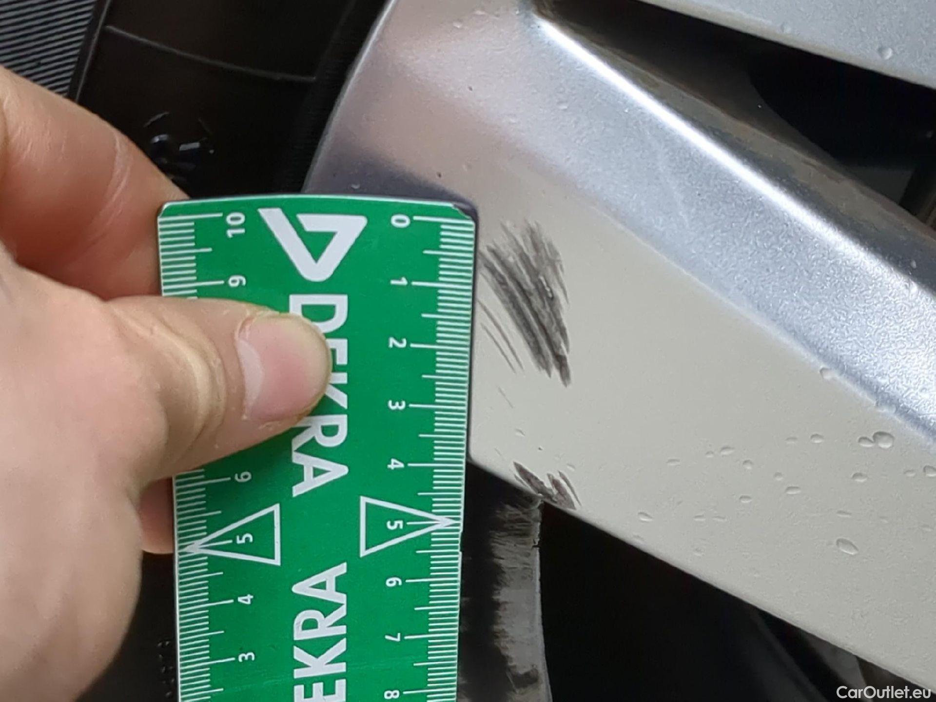  Peugeot  3008  Active Pack 1.5 HDi 130CV BVM6 E6d #17