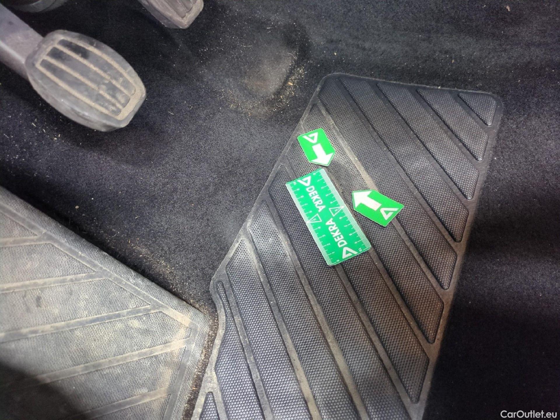  Peugeot  3008  Active Pack 1.5 HDi 130CV BVM6 E6d #2