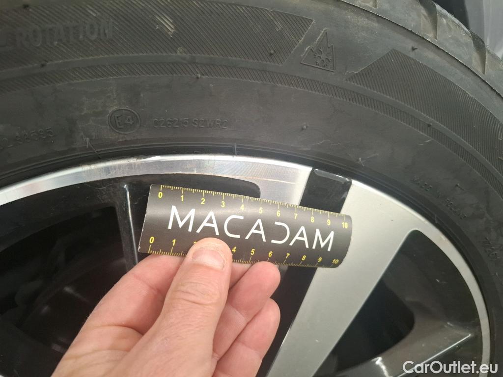  Peugeot  5008  GT 2.0 HDi 175CV BVA8 7 Sieges E6d #40