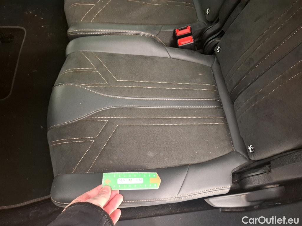  Peugeot  5008 PEUGEOT  / 2020 / 5P / SUV BlueHDi 130 S&S EAT8 GT Pack #34