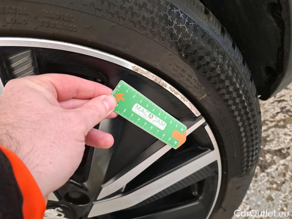  Peugeot  5008 PEUGEOT  / 2020 / 5P / SUV BlueHDi 130 S&S EAT8 GT Pack #8