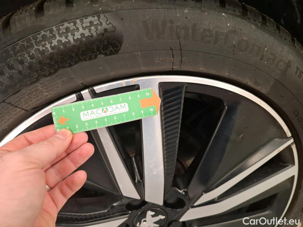  Peugeot  5008 PEUGEOT  / 2020 / 5P / SUV BlueHDi 130 S&S EAT8 GT Pack #14