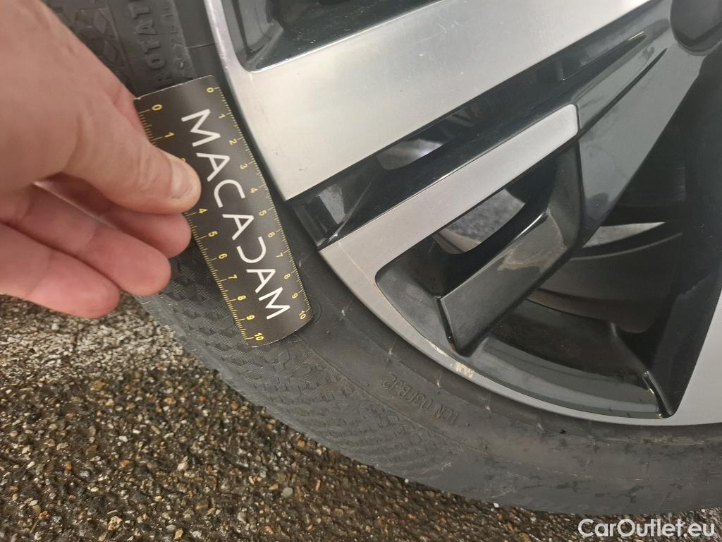  Peugeot  5008  GT 2.0 HDi 175CV BVA8 7 Sieges E6d #15