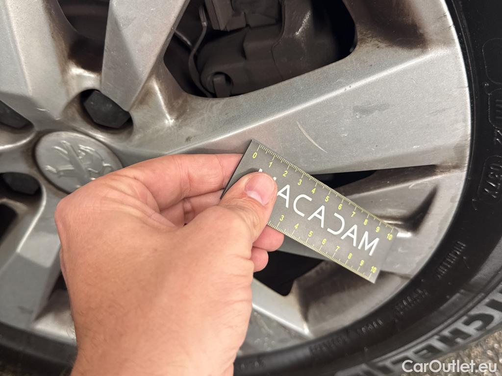  Peugeot  5008  Active Business 1.5 HDi 130CV BVA8 7 Sieges E6d #3