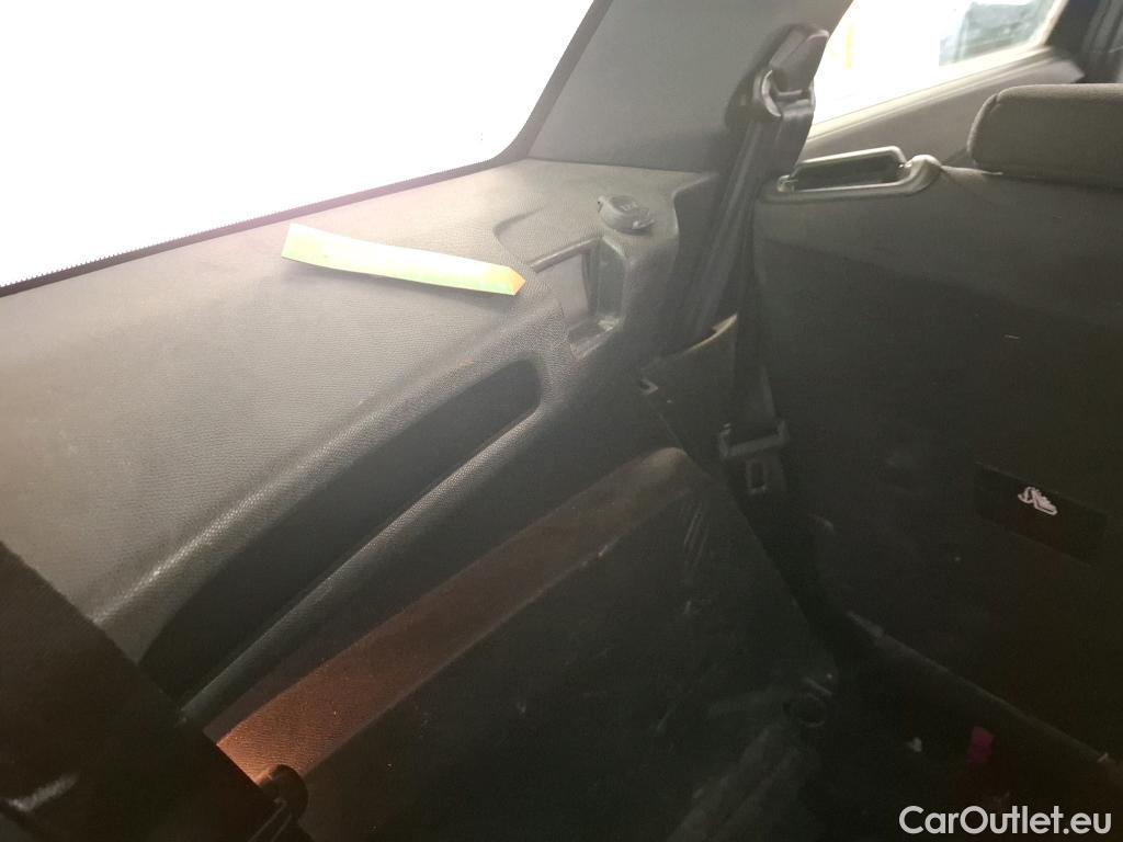  Peugeot  5008  Active Business 1.5 HDi 130CV BVA8 E6d #1