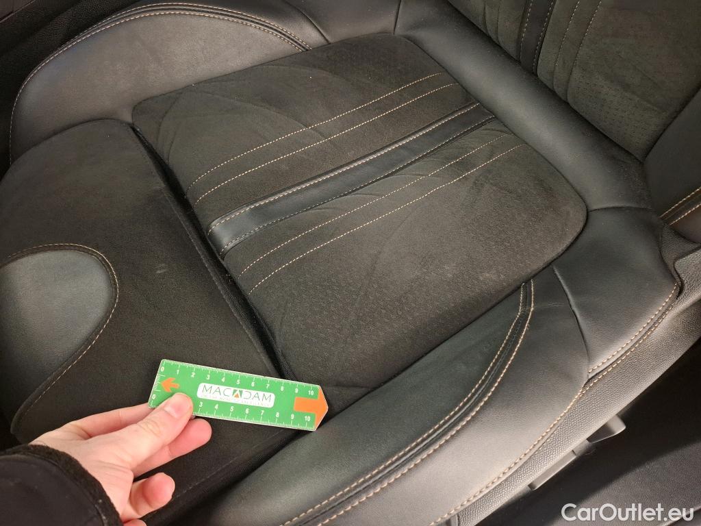  Peugeot  5008 PEUGEOT  / 2020 / 5P / SUV BlueHDi 130 S&S EAT8 GT Pack #32