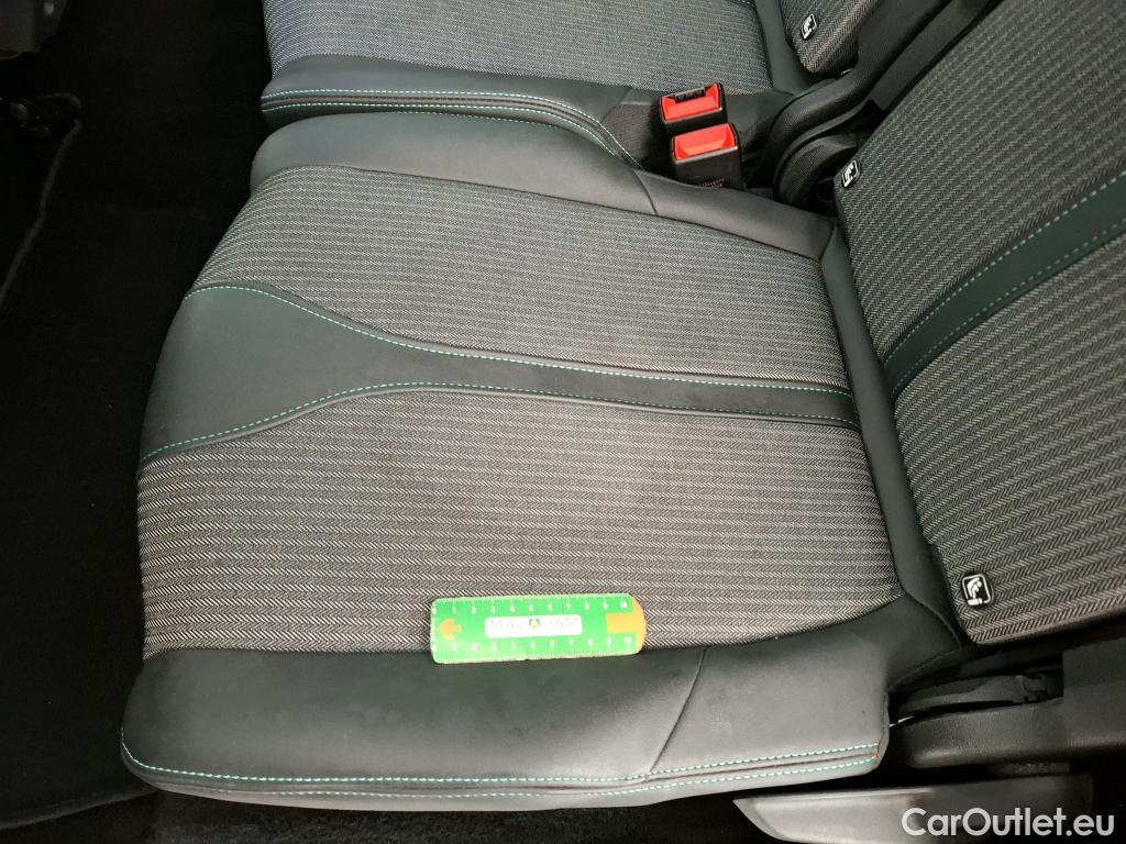  Peugeot  5008  Allure 1.5 HDi 130CV BVA8 7 Sieges E6d #18