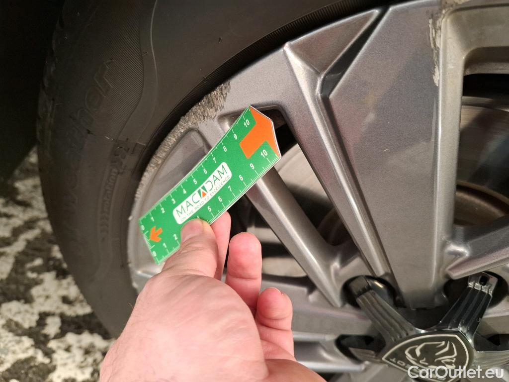  Peugeot  308 PEUGEOT  SW / 2021 / 5P / Break BlueHDi 130 ACTIVE PACK #29