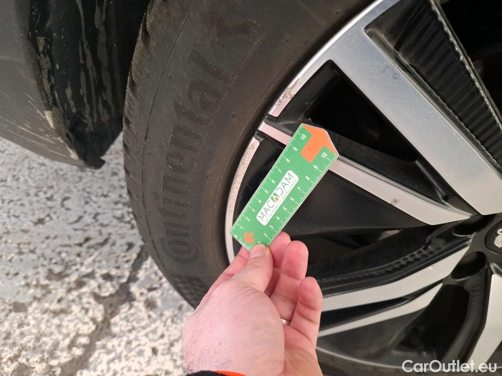  Peugeot  5008 PEUGEOT  / 2020 / 5P / SUV BlueHDi 130 S&S EAT8 GT Pack #12