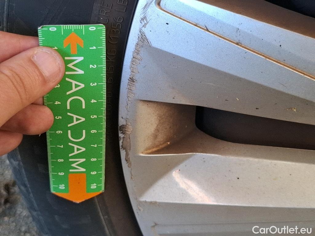  Renault  Megane  IV Grandtour Business 1.5 dCi 115CV BVM6 E6d #118