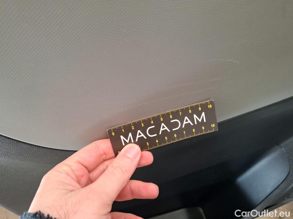  Renault  Trafic RENAULT  4p Combi Zen L1 Energy dCi 125 8 places #59