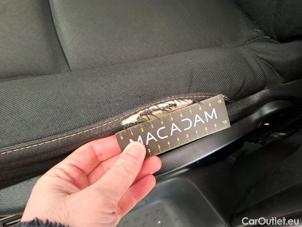  Renault  Trafic RENAULT  4p Combi Zen L1 Energy dCi 125 8 places #21