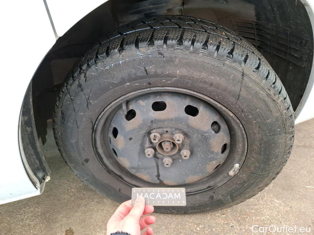  Renault  Trafic RENAULT  4p Combi Zen L1 Energy dCi 125 8 places #66