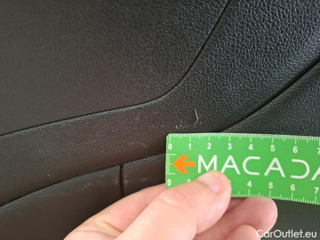  Renault  Megane  IV Grandtour Business 1.5 dCi 115CV BVM6 E6d #140