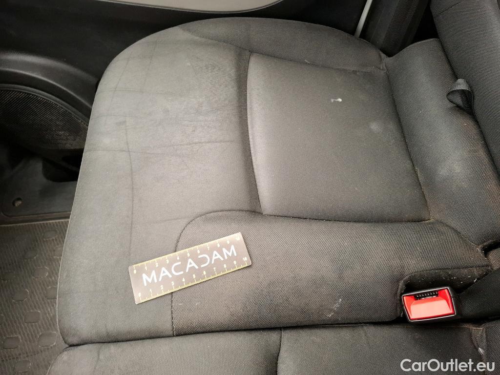  Renault  Trafic RENAULT  4p Combi Zen L1 Energy dCi 125 8 places #68