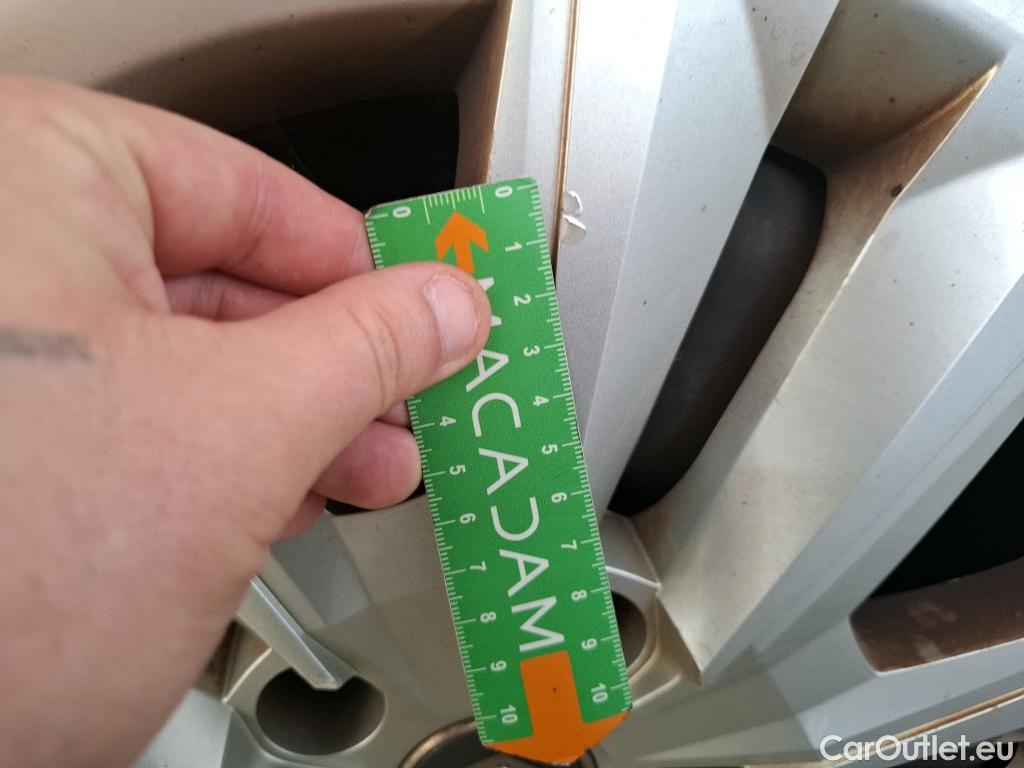  Renault  Megane  IV Grandtour Business 1.5 dCi 115CV BVM6 E6d #128