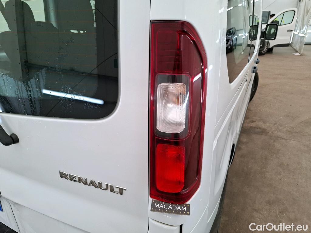  Renault  Trafic RENAULT  4p Combi Zen L1 Energy dCi 125 8 places #54