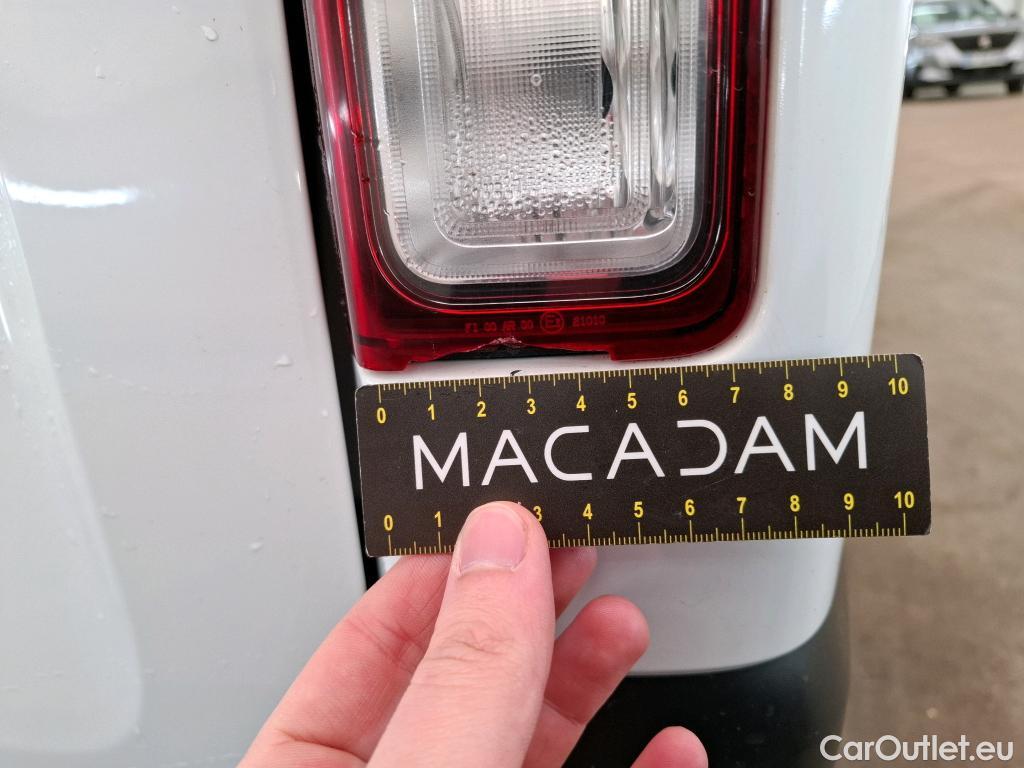  Renault  Trafic RENAULT  4p Combi Zen L1 Energy dCi 125 8 places #57