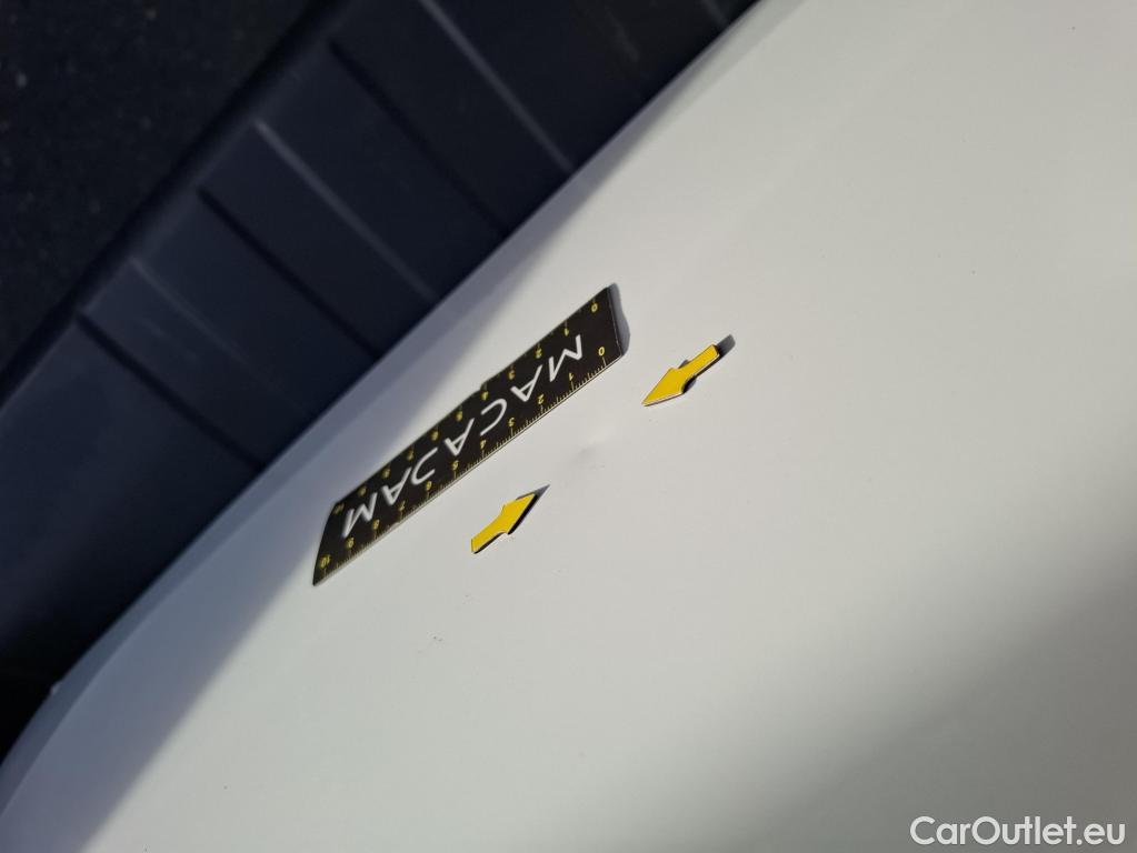  Renault  Trafic RENAULT  4p Combi Zen L1 Energy dCi 125 8 places #33