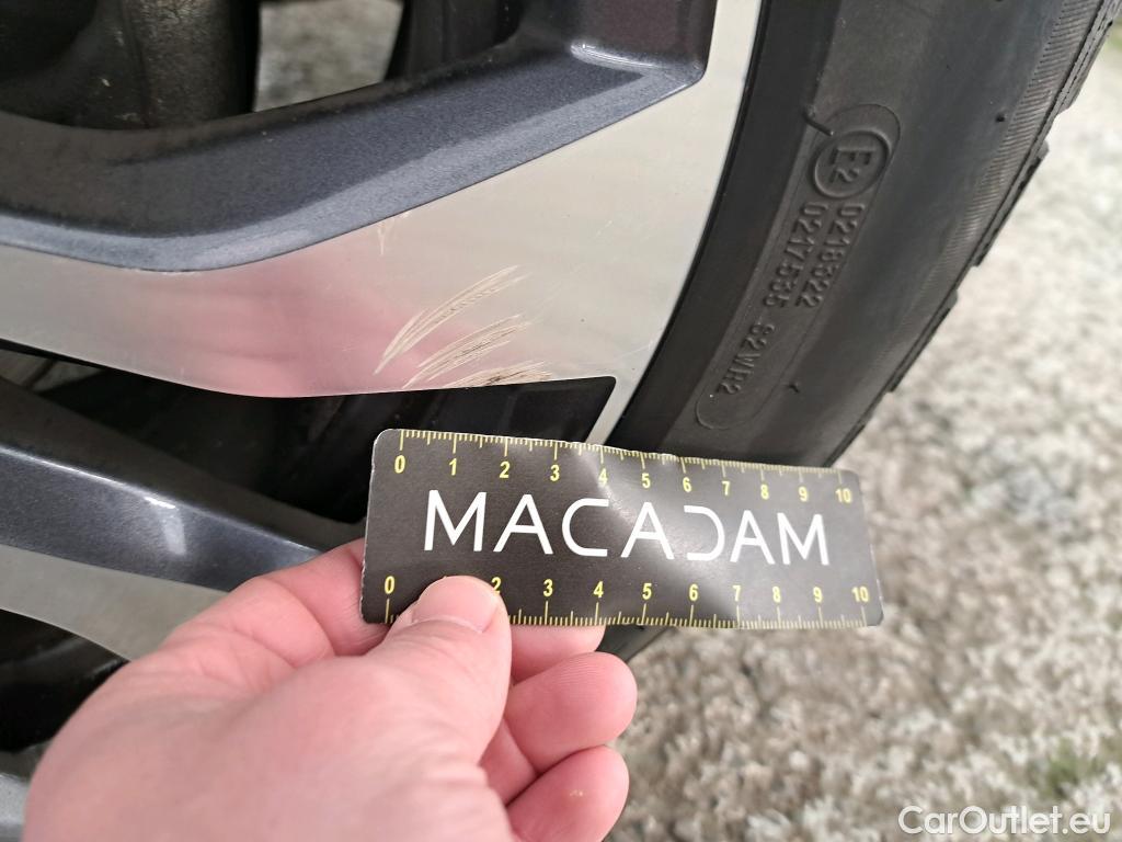  Renault  Megane RENAULT Mégane Estate / 2020 / 5P / Break techno TCe 140 EDC #19