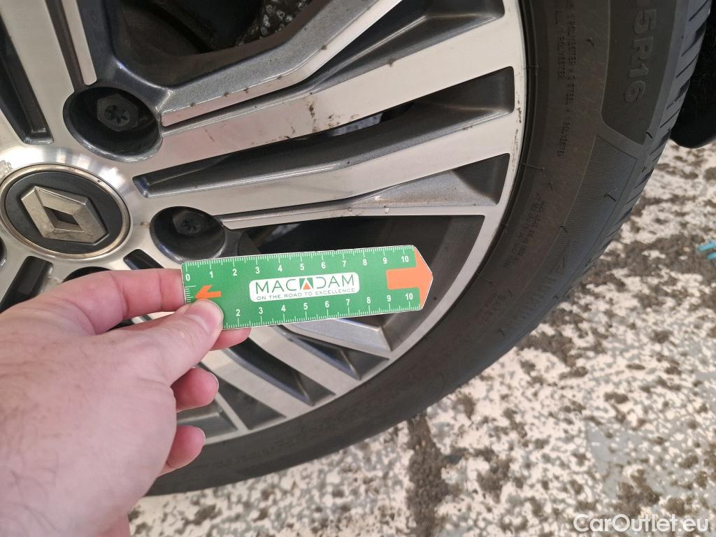  Renault  Megane  IV Estate Evolution 1.5 dCi 115CV BVA7 E6d #42