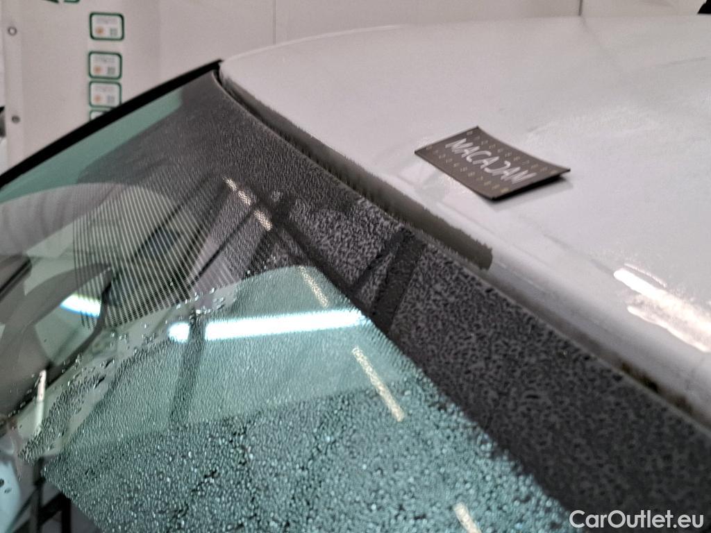  Renault  Trafic RENAULT  4p Combi Zen L1 Energy dCi 125 8 places #43