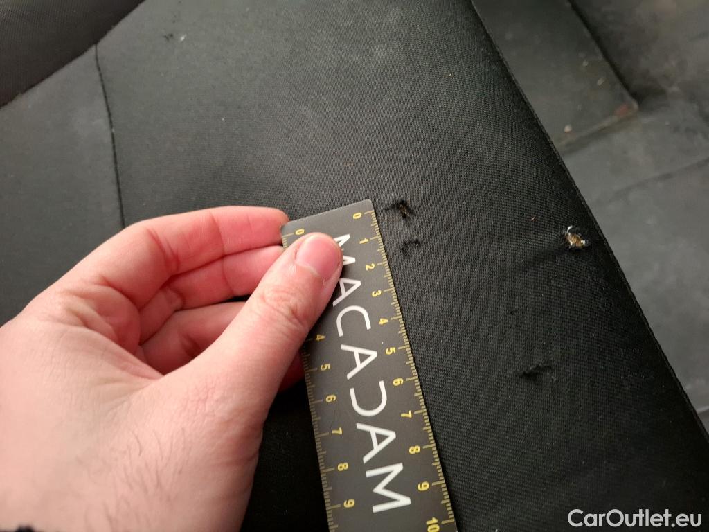  Renault  Trafic RENAULT  4p Combi Zen L1 Energy dCi 125 8 places #27