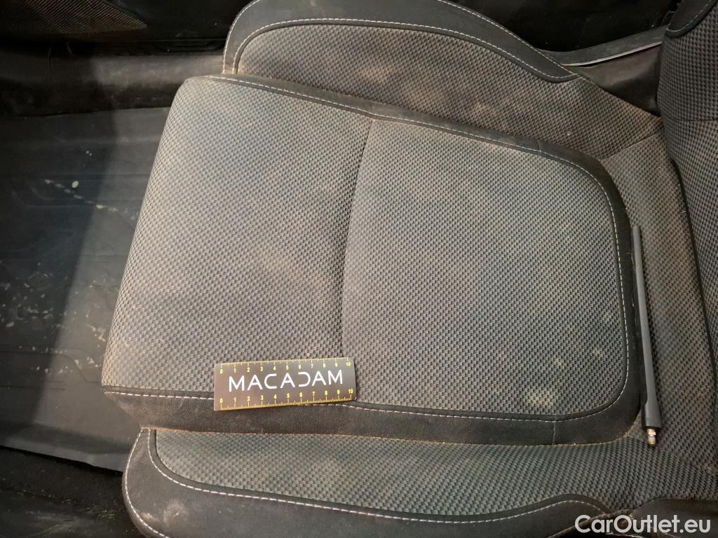  Renault  Megane RENAULT Mégane Estate / 2020 / 5P / Break evolution E-Tech hyb rechargeable 160 #5