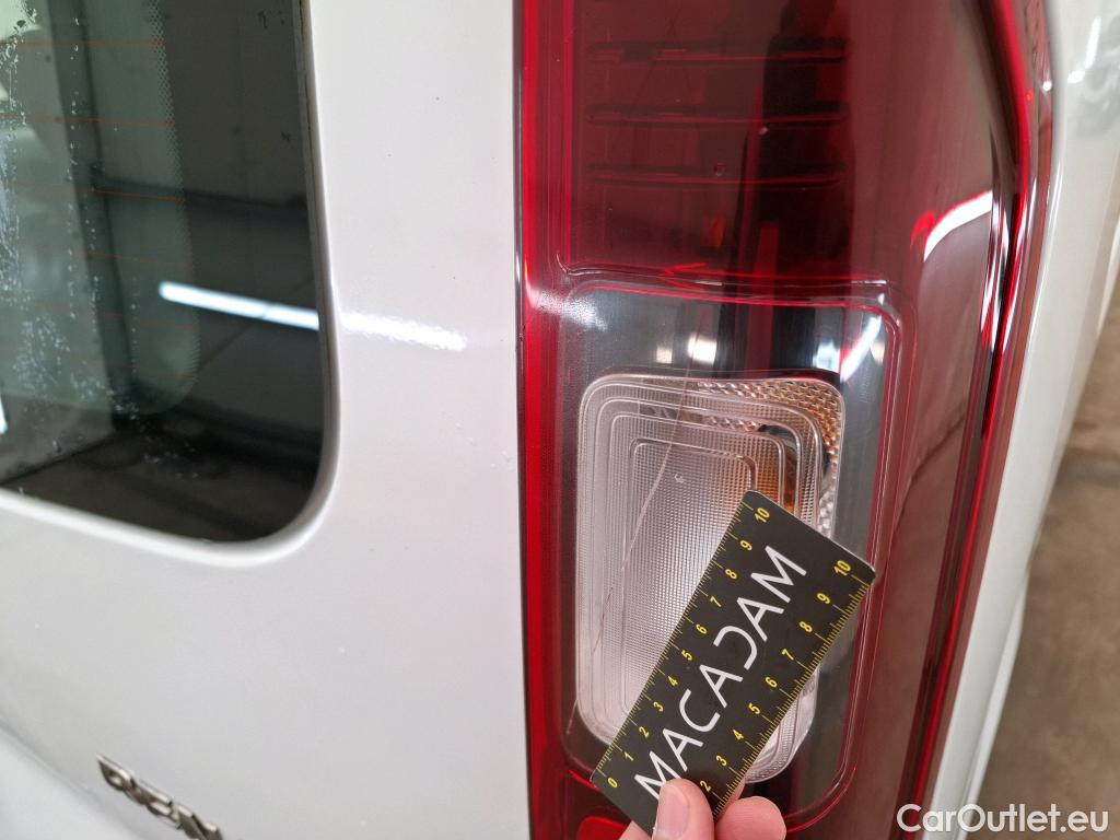  Renault  Trafic RENAULT  4p Combi Zen L1 Energy dCi 125 8 places #55