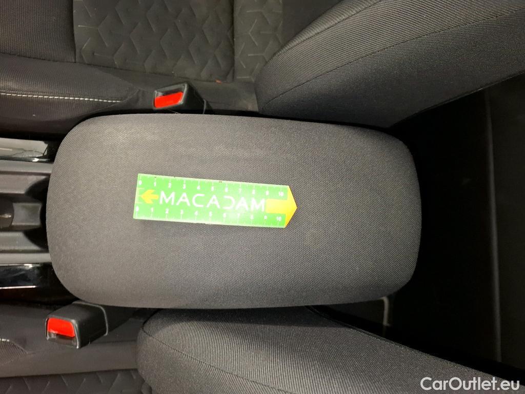  Toyota  Corolla TOYOTA  Touring Sports / 2018 / 5P / Break Hybride 122h Dynamic Business Beyond Zer #40