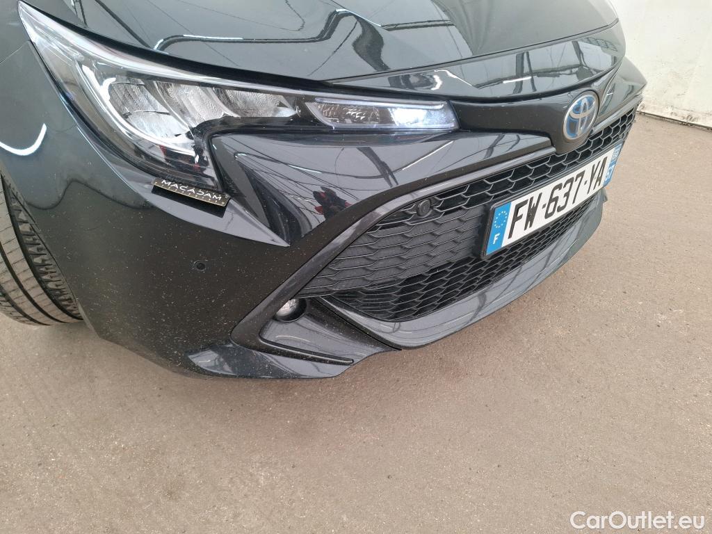  Toyota  Corolla TOYOTA  / 2018 / 5P / Berline Hybride 122h Dynamic Business Stage Acad #3