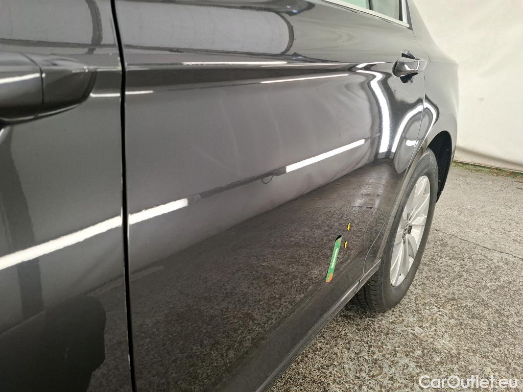  Volkswagen  Passat  Berline Business 2.0 TDI 150CV BVA7 E6d #42