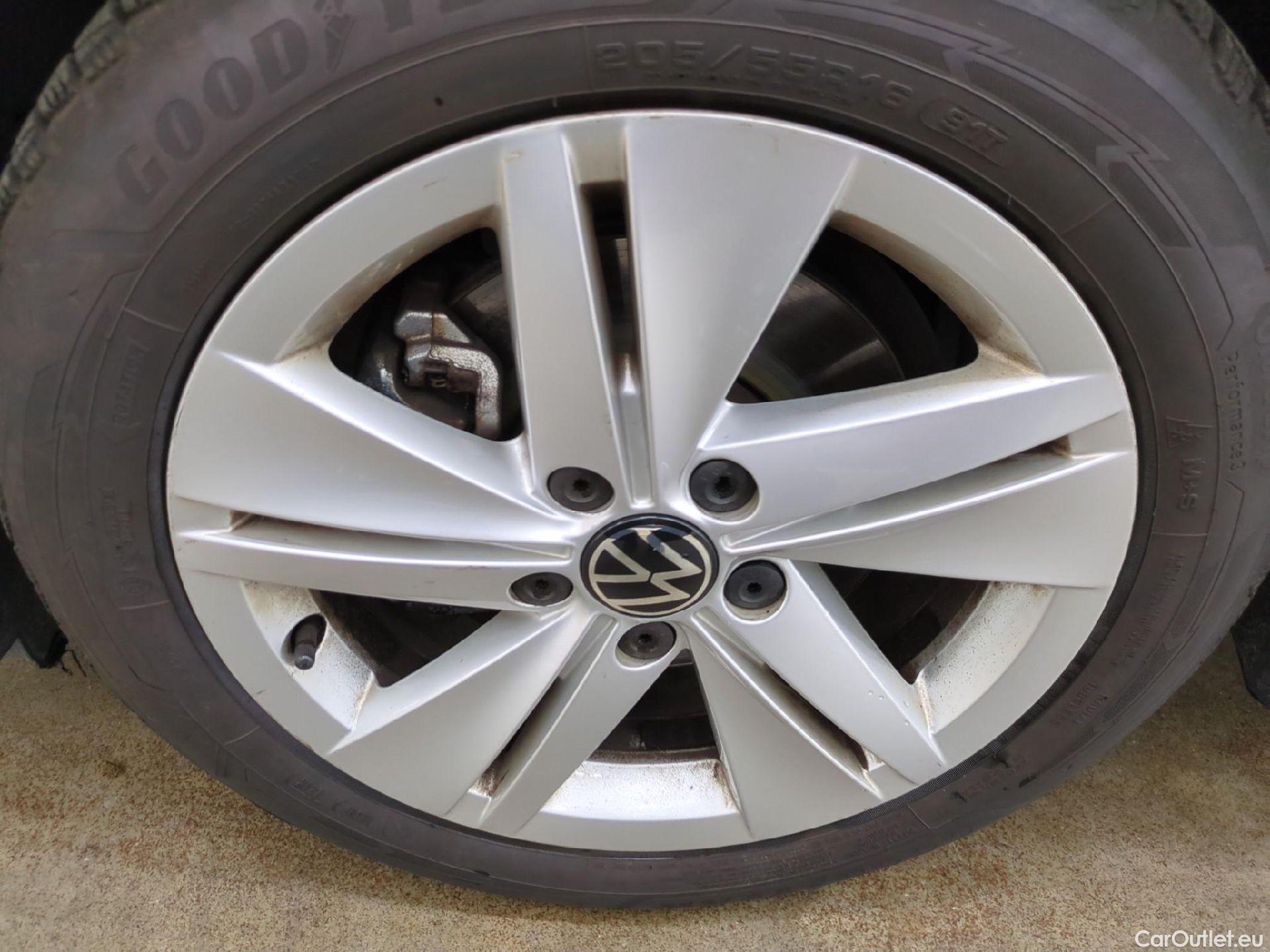  Volkswagen  Golf  VOLKSWAGEN / 2020 / 5P / Berline 2.0 TDI SCR 115 DSG7 Life Busi #3