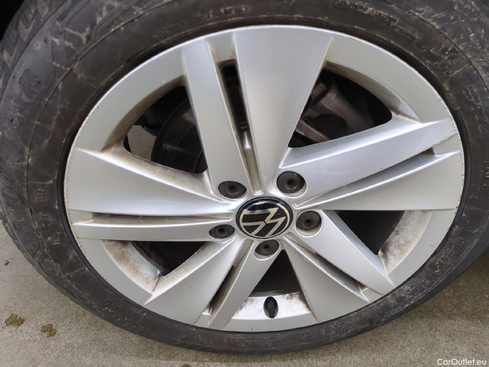  Volkswagen  Golf  VOLKSWAGEN / 2020 / 5P / Berline 2.0 TDI SCR 115 DSG7 Life Busi #7