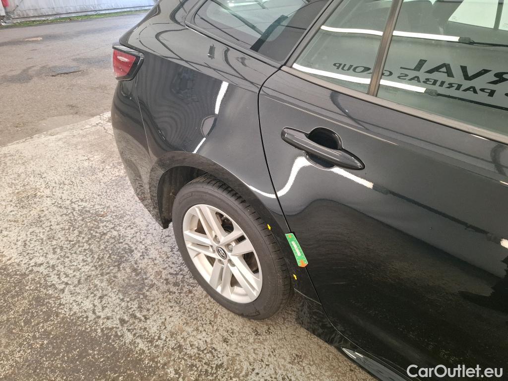  Toyota  Corolla TOYOTA  Touring Sports / 2018 / 5P / Break Hybride 122h Dynamic Business Supp Lomb #5