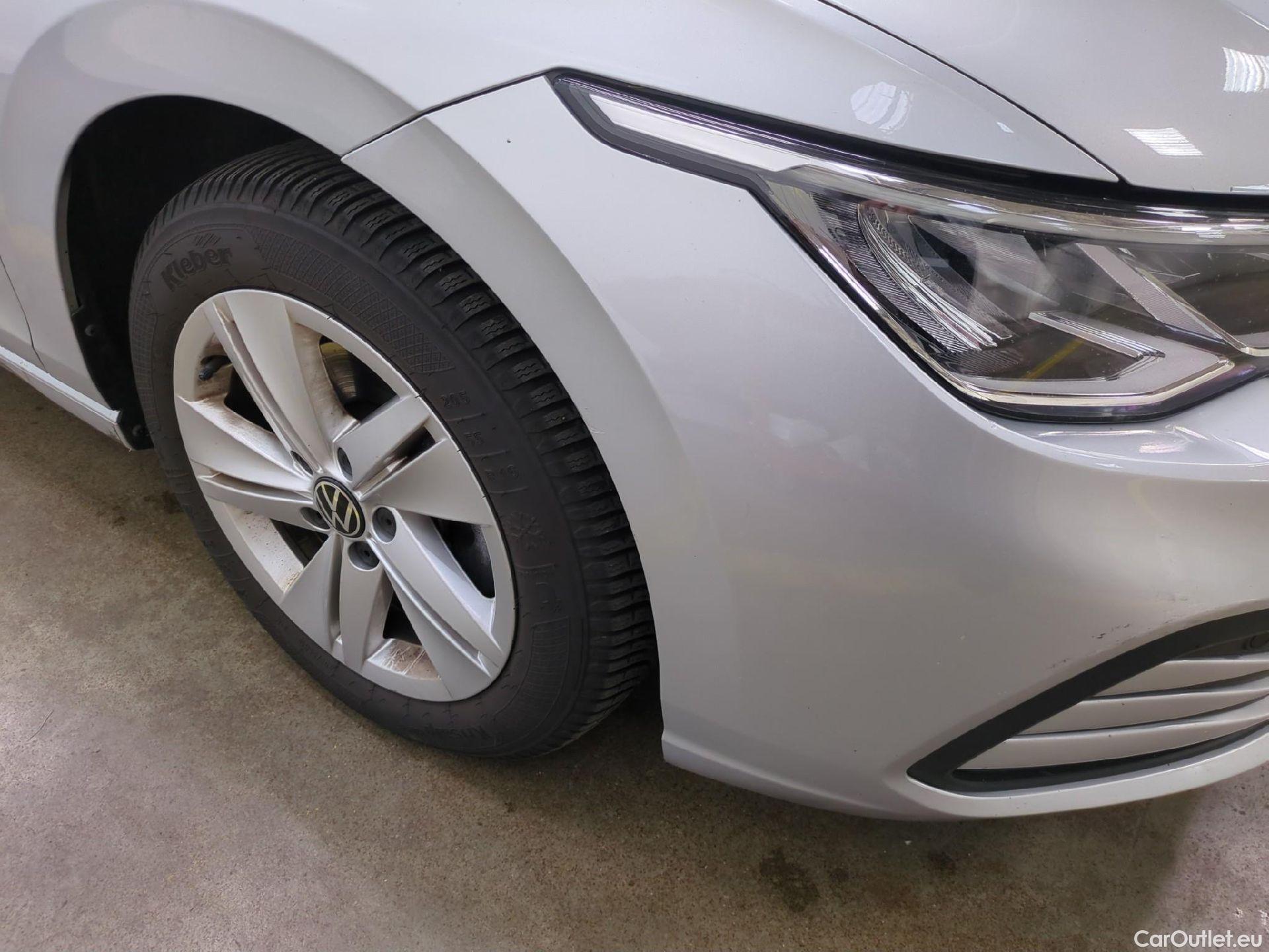  Volkswagen  Golf  VIII Berline Life Plus 2.0 TDI 150CV BVA7 E6d #29