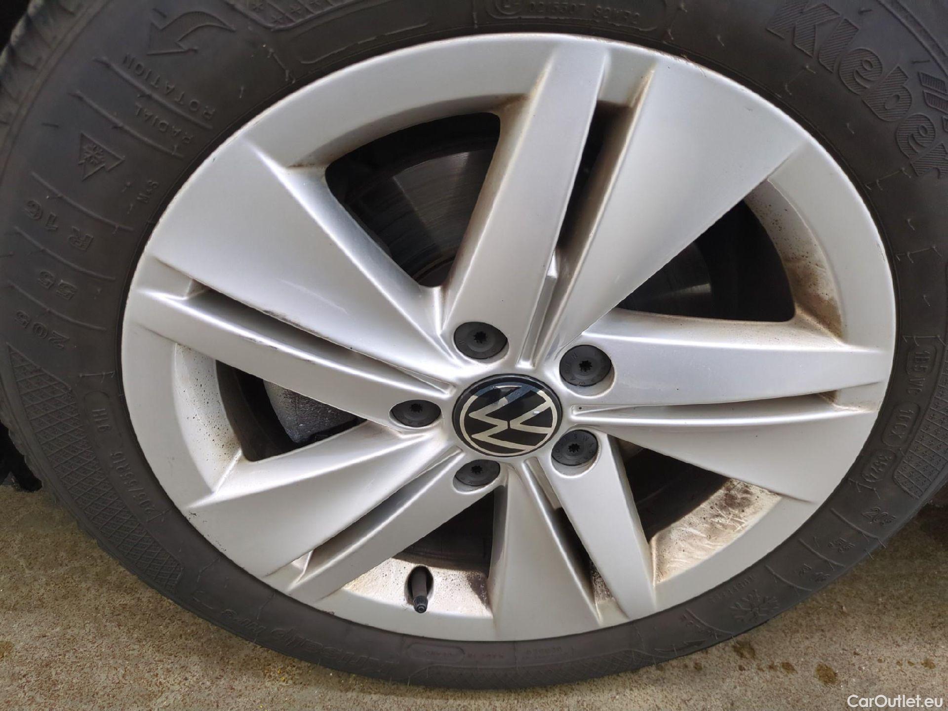  Volkswagen  Golf  VIII Berline Life Plus 2.0 TDI 150CV BVA7 E6d #14