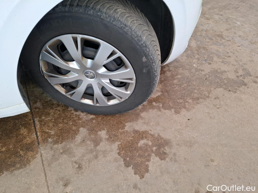  Peugeot  208  Affaire Premium Pack 1.5 HDi 100CV BVM5 E6dT #21