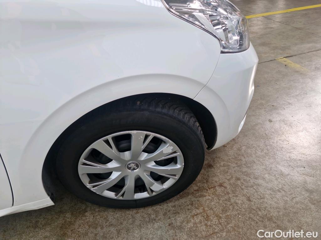  Peugeot  208  Affaire Premium Pack 1.5 HDi 100CV BVM5 E6dT #9