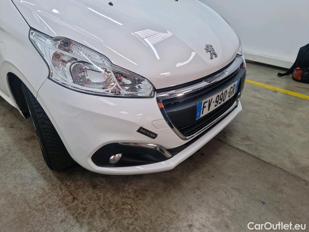  Peugeot  208  Affaire Premium Pack 1.5 HDi 100CV BVM5 E6dT #1