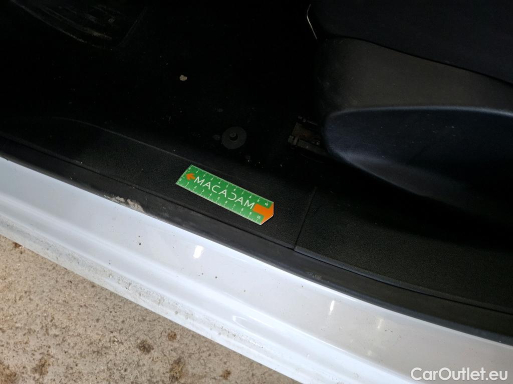  Peugeot  208  Affaire Premium Pack 1.5 HDi 100CV BVM6 E6dT #6