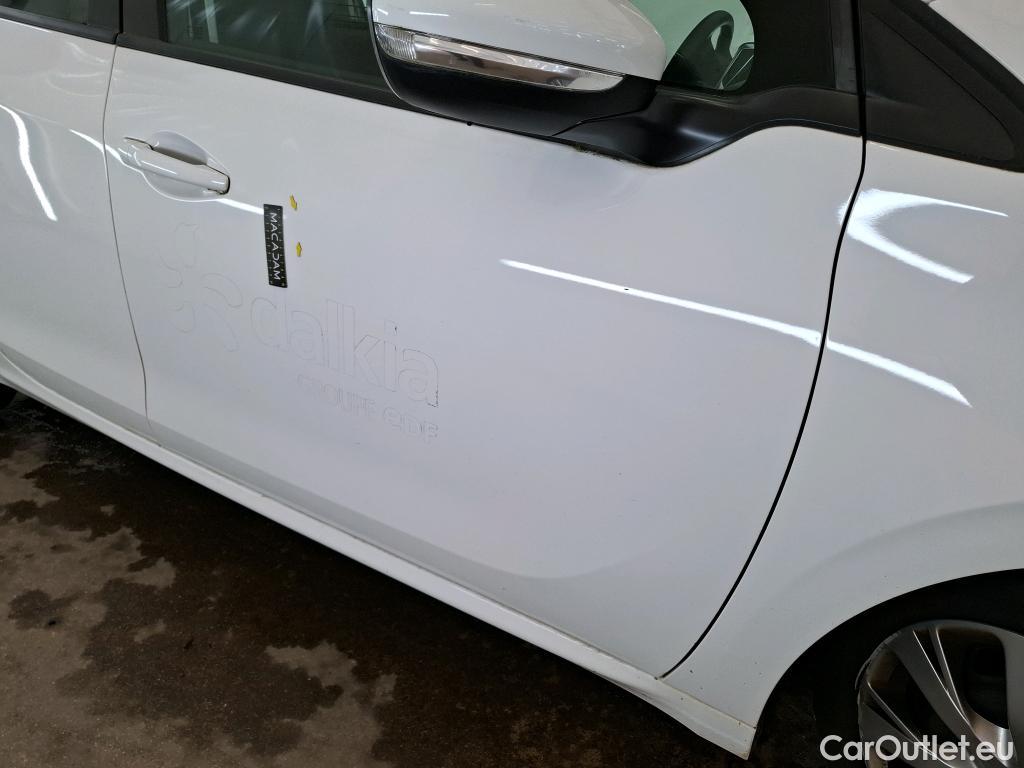  Peugeot  208  Affaire Premium Pack 1.5 HDi 100CV BVM5 E6dT #16