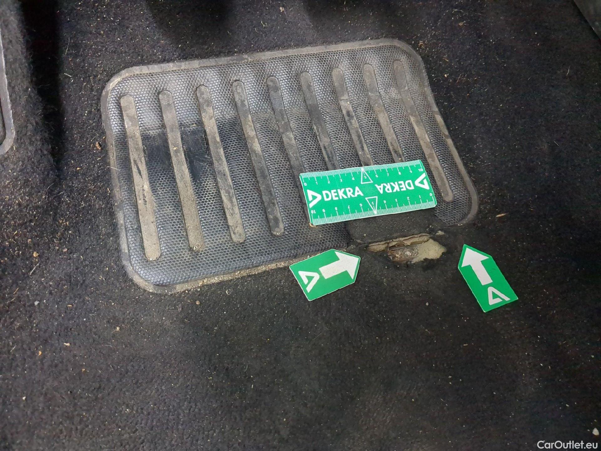  Citroen  C4 Cactus  Feel Nav Société 1.5 BlueHDi 100CV BVM6 E6d #1