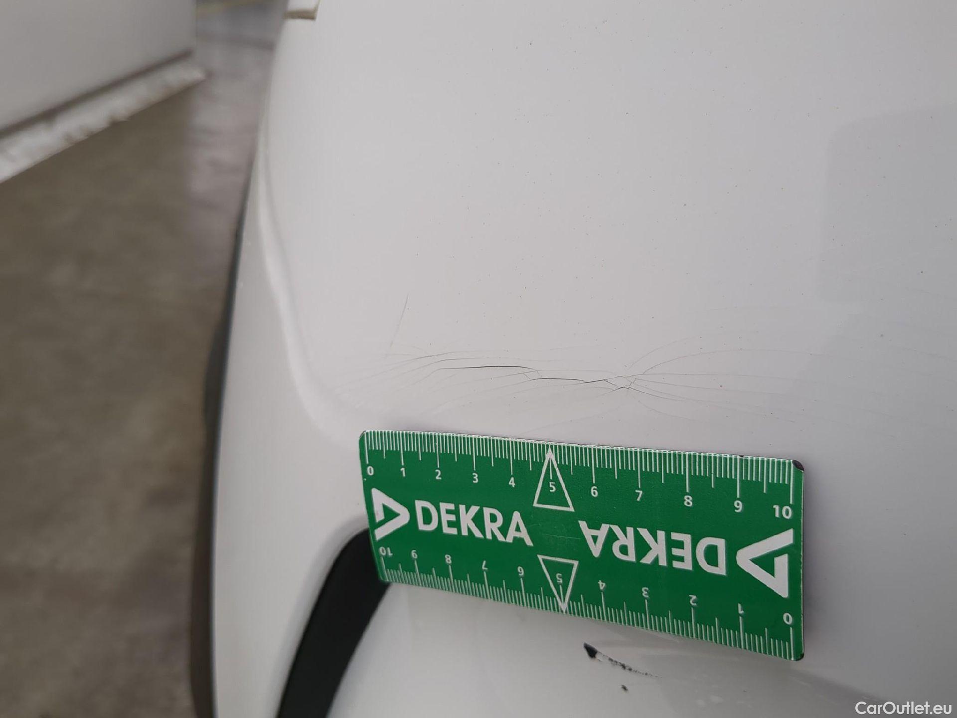  Citroen  C4 Cactus  Feel Nav Société 1.5 BlueHDi 100CV BVM6 E6d #4