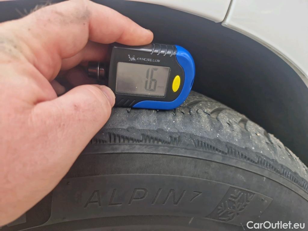  Peugeot  208  Affaire Premium Pack 1.5 HDi 100CV BVM5 E6dT #10