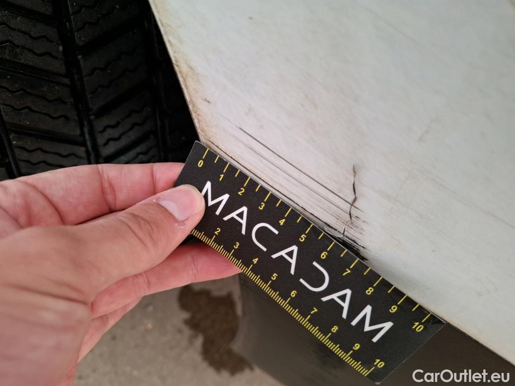  Renault  Trafic  III Fourgon L2H1 3T Grand Confort 2.0 dCi 130CV BVM6 E6d #28