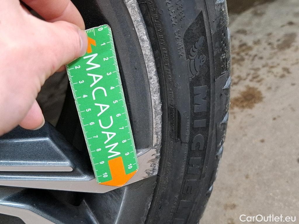  Audi  A3 AUDI  Sportback / 2020 / 5P / Berline 35 TFSI 150 MHEV S Tronic S Line #5