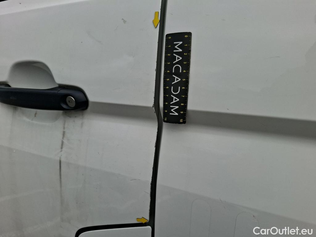  Volkswagen  Crafter  Fourgon e- 35 Fourgon mittellang Hochdach FWD 35kWh BVA #59