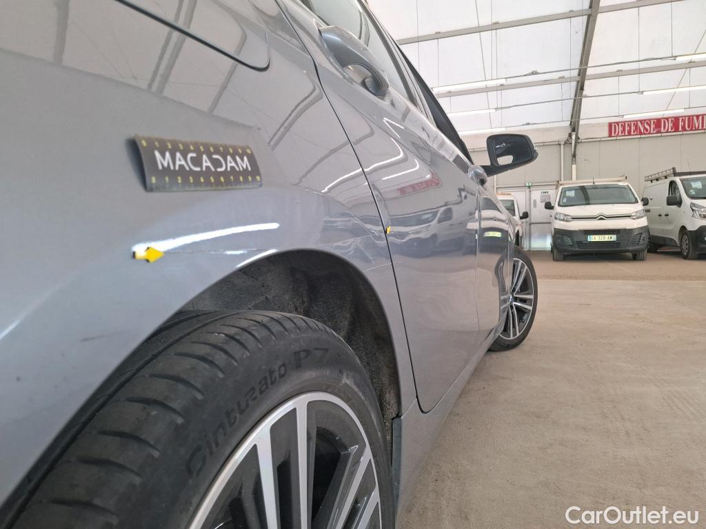  Bmw  Serie 1 BMW Série 1 / 2019 / 5P / Berline 116d DKG7 Business Design #2