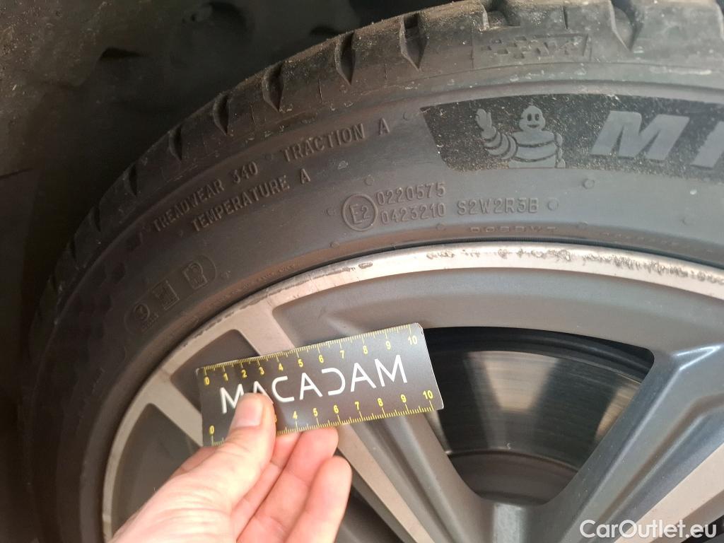  Bmw  Serie 1 BMW Série 1 / 2019 / 5P / Berline 1.5 118I DKG7 Business Design #22